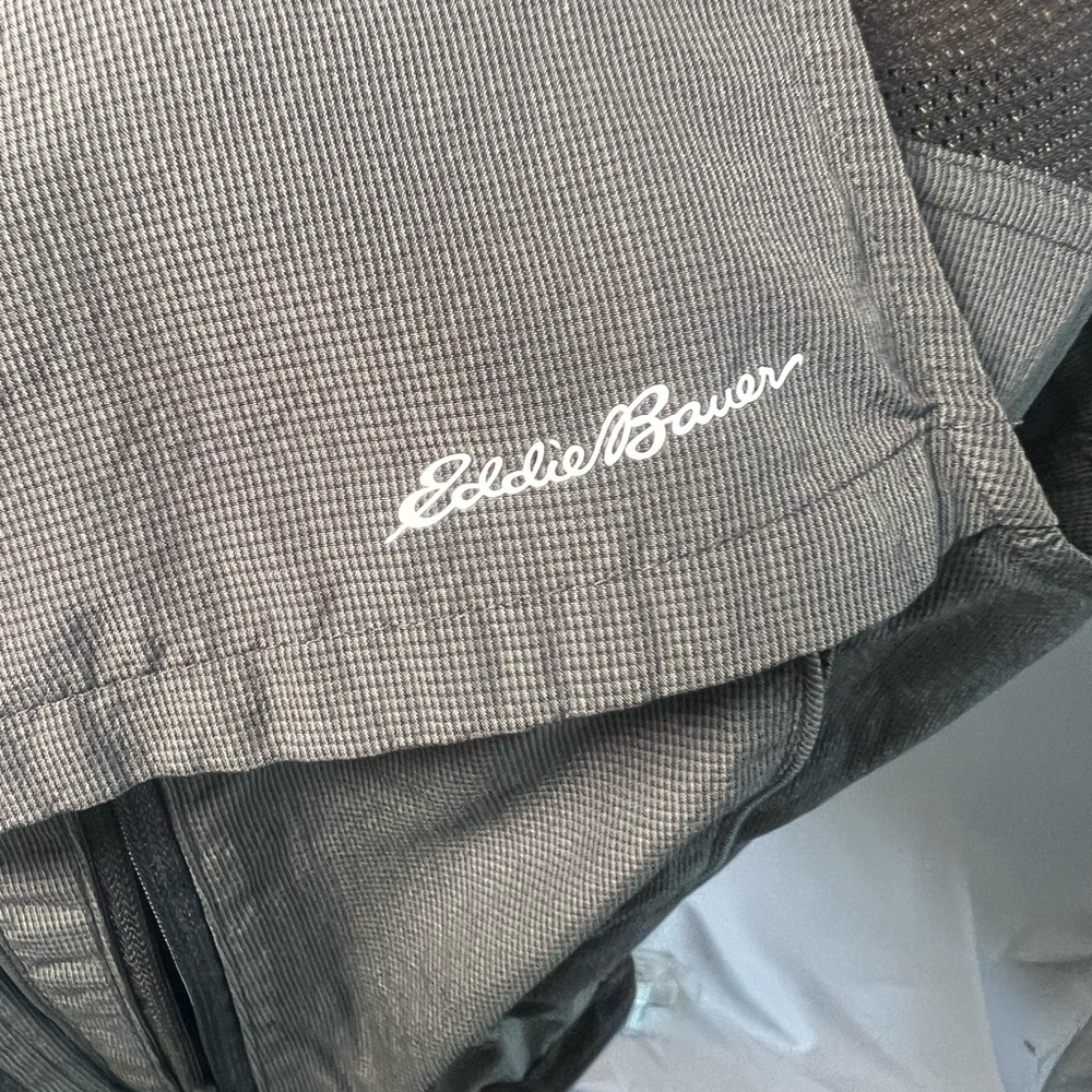 NOT FOR SALE - Eddie Bauer Grey Vest Size Small - Picture 3 of 9
